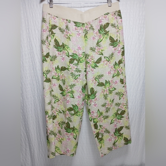 J.Jill 100% Tropical  Linen Floral Capris. Size M Petite - Picture 1 of 10